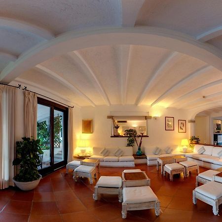 Ihr Hotel San Paolo Порто-Сан-Паоло Екстер'єр фото